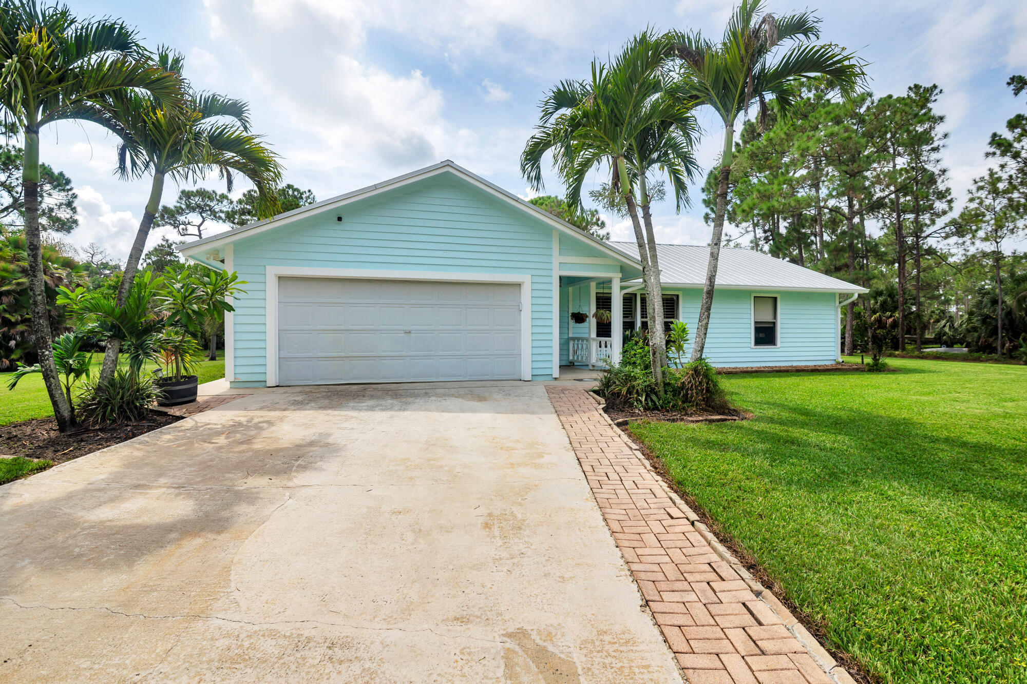 Palm Beach Gardens photo 1