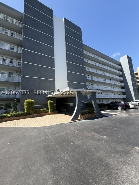 Hallandale Beach photo 3