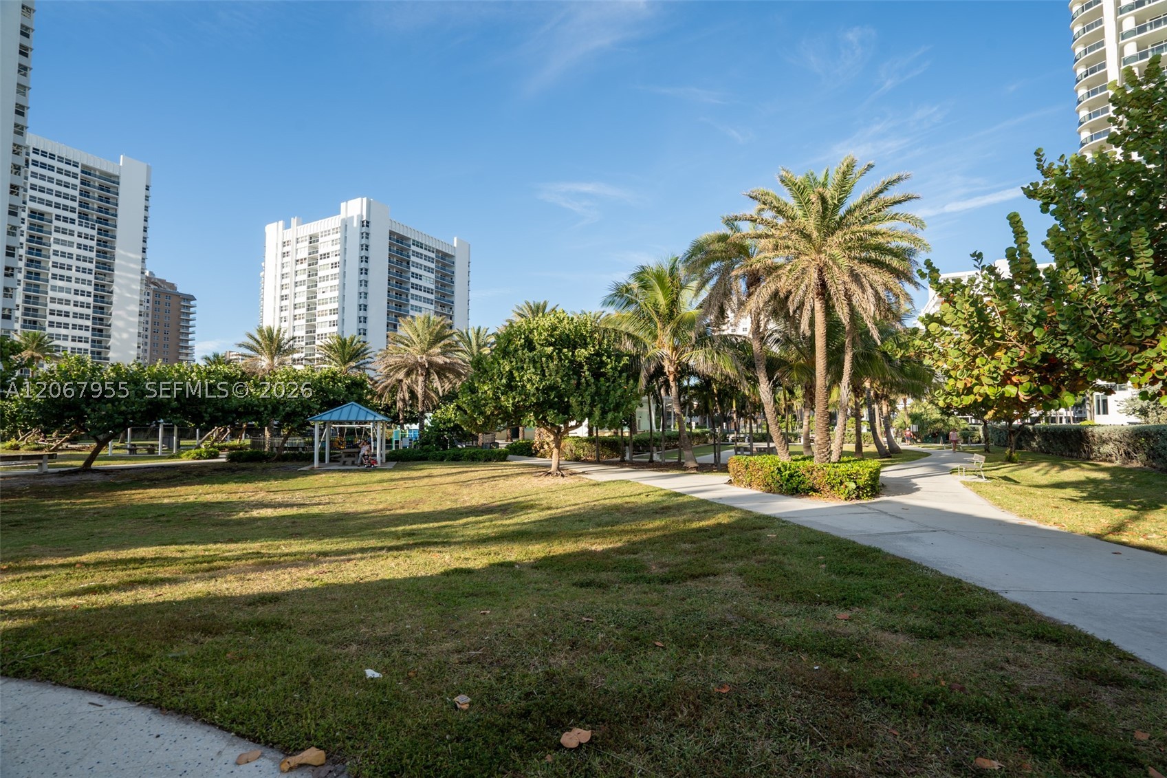 Hallandale Beach photo 1