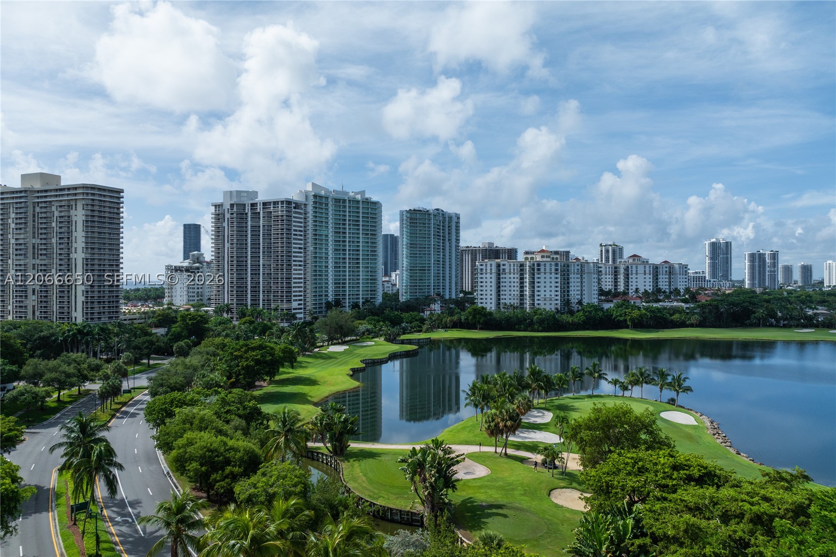 Aventura photo 1