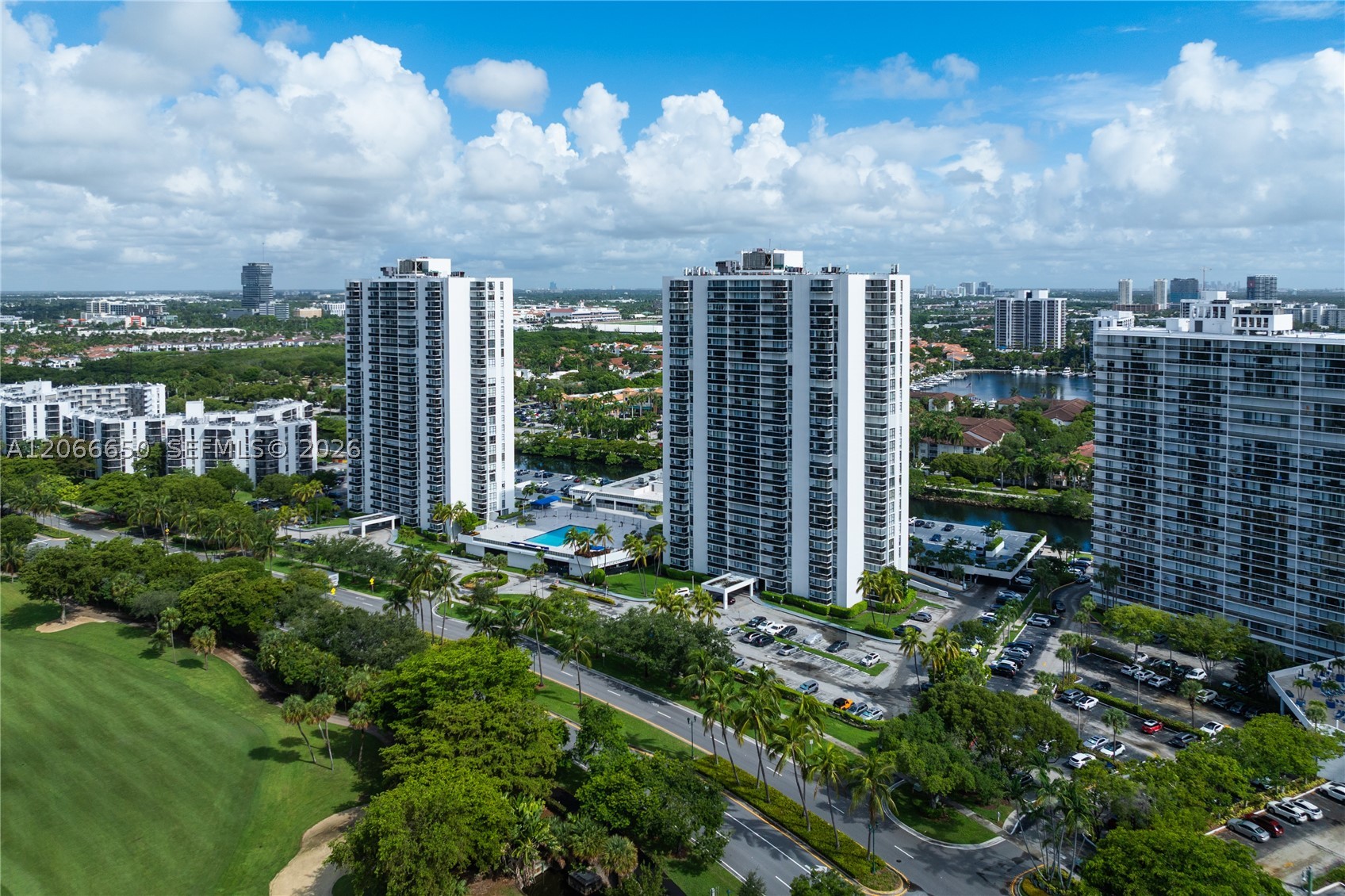 Aventura photo 5