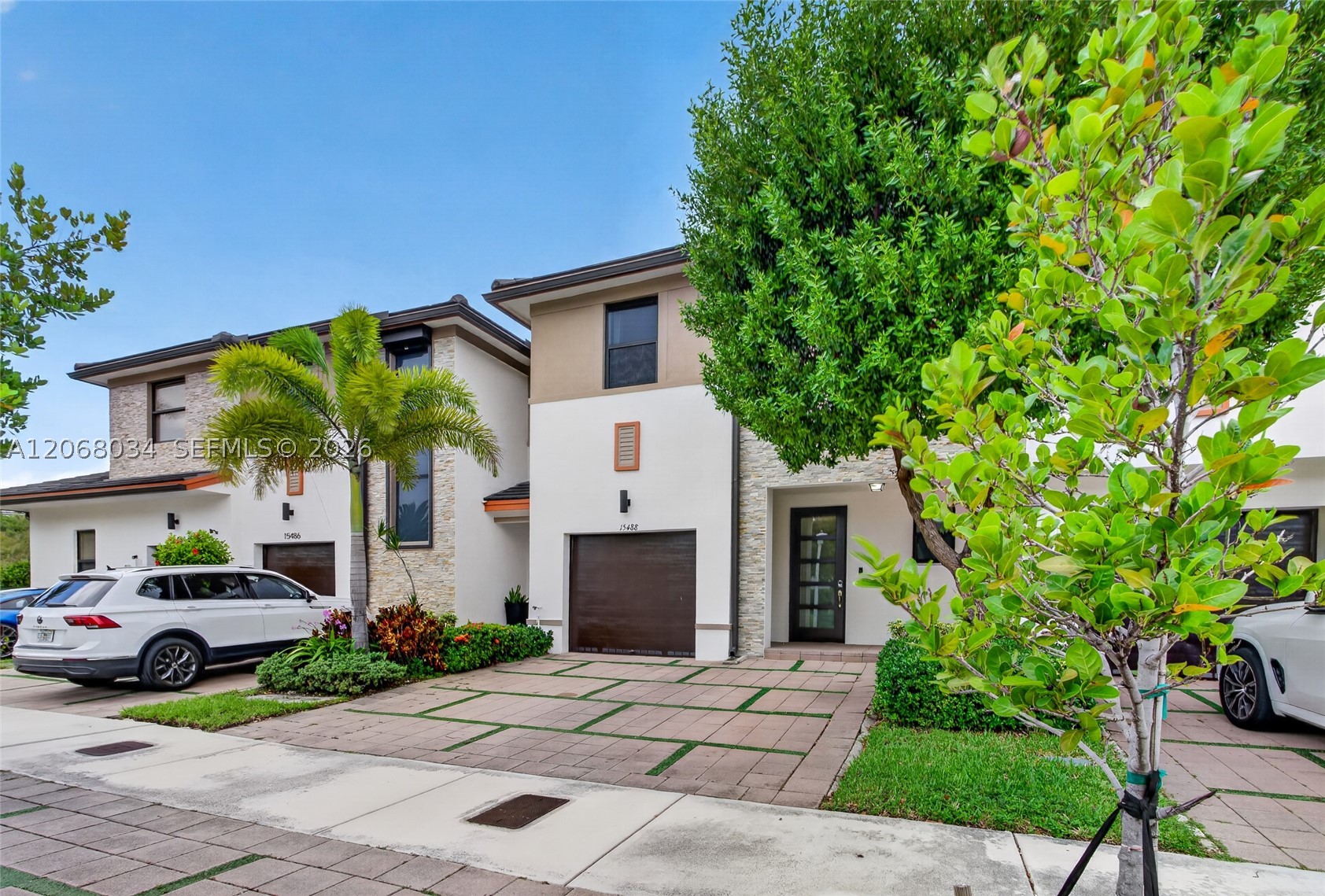 Miami Lakes photo 3
