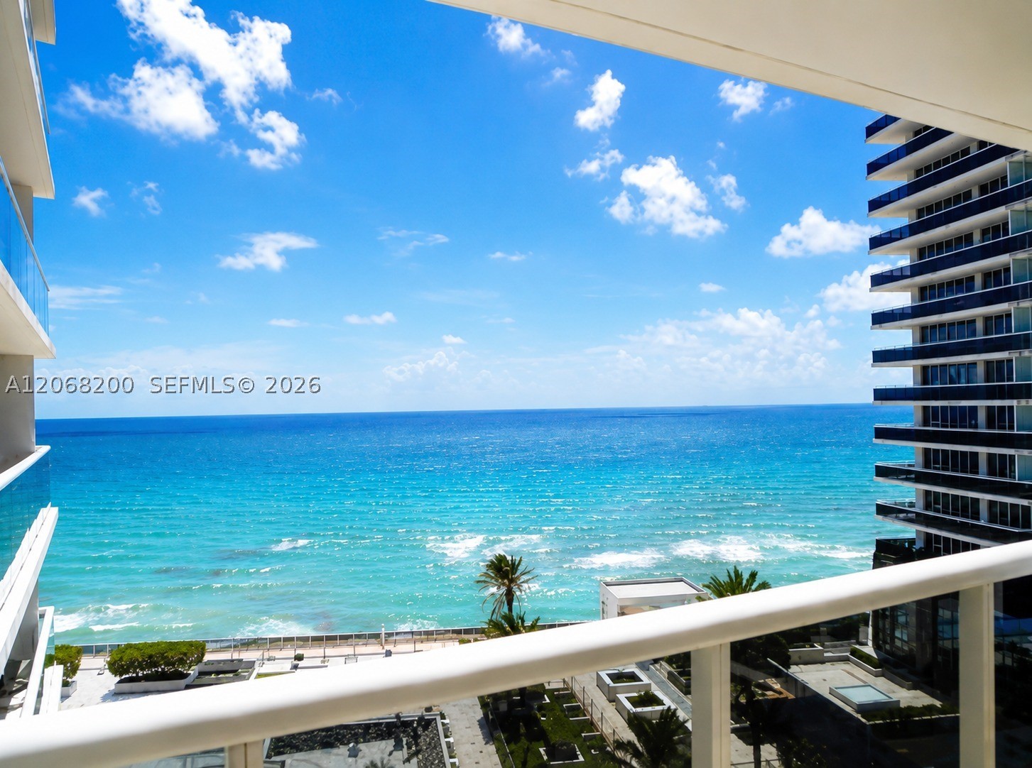 Hallandale Beach photo 2