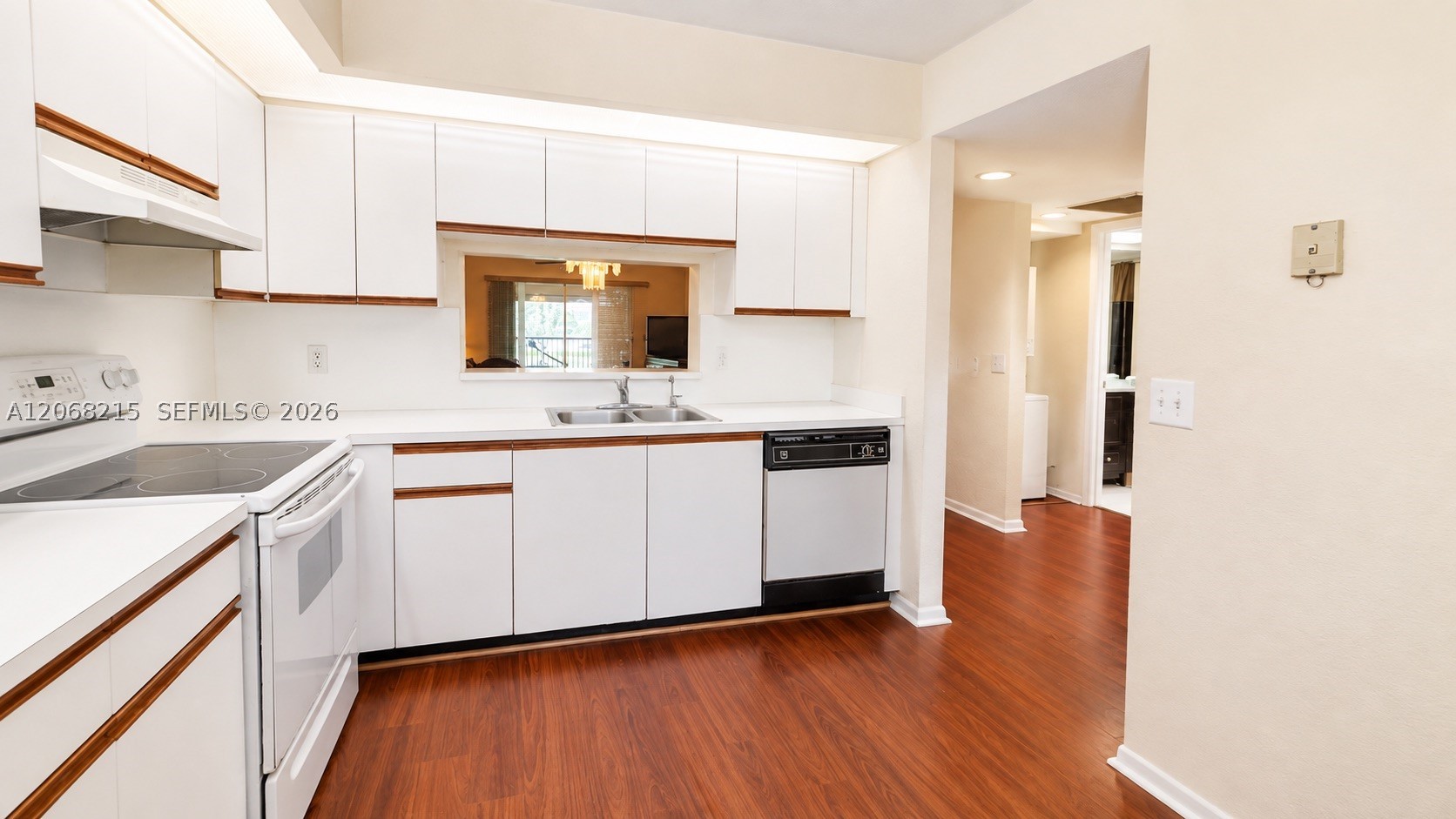 Pembroke Pines photo 2