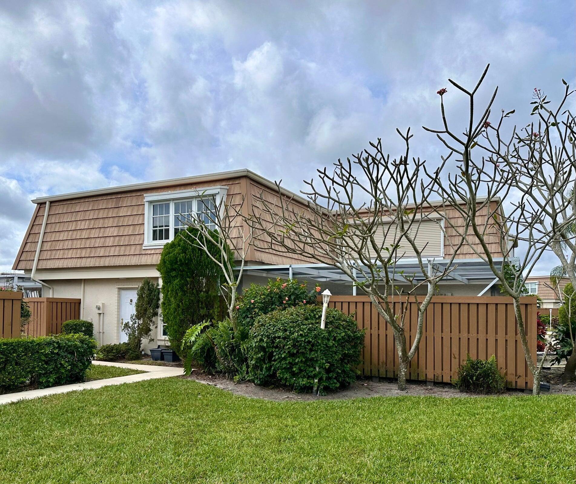 Palm Beach Gardens photo 3