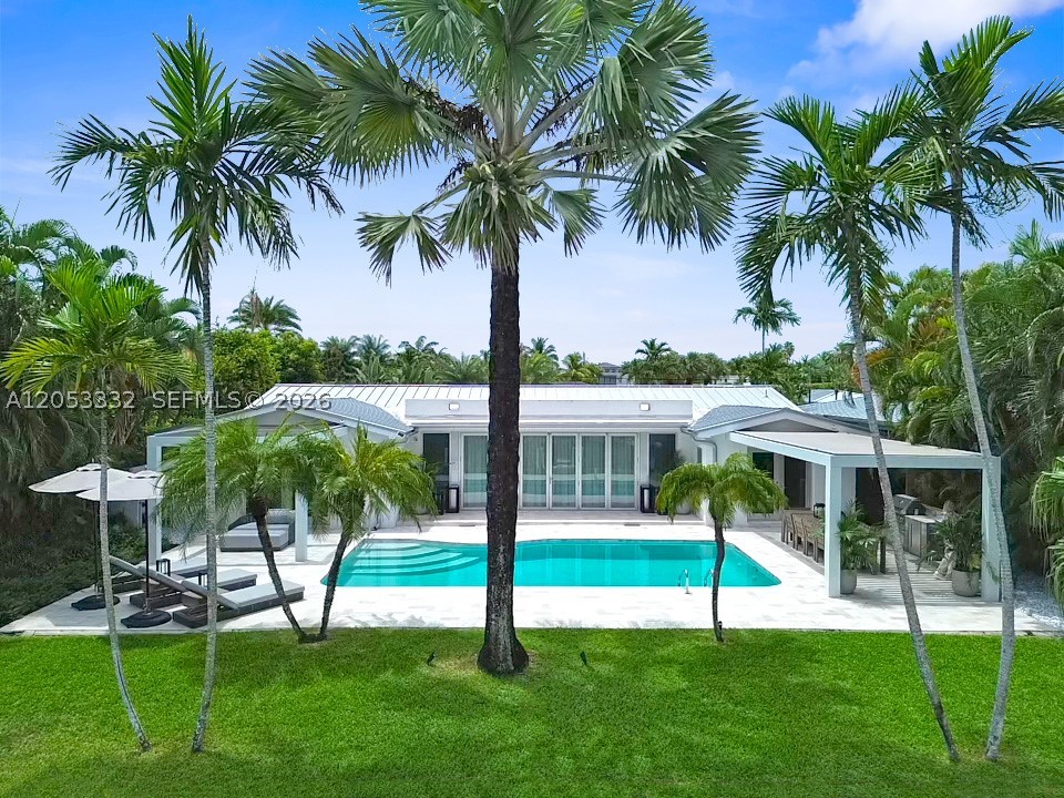 North Miami photo 4