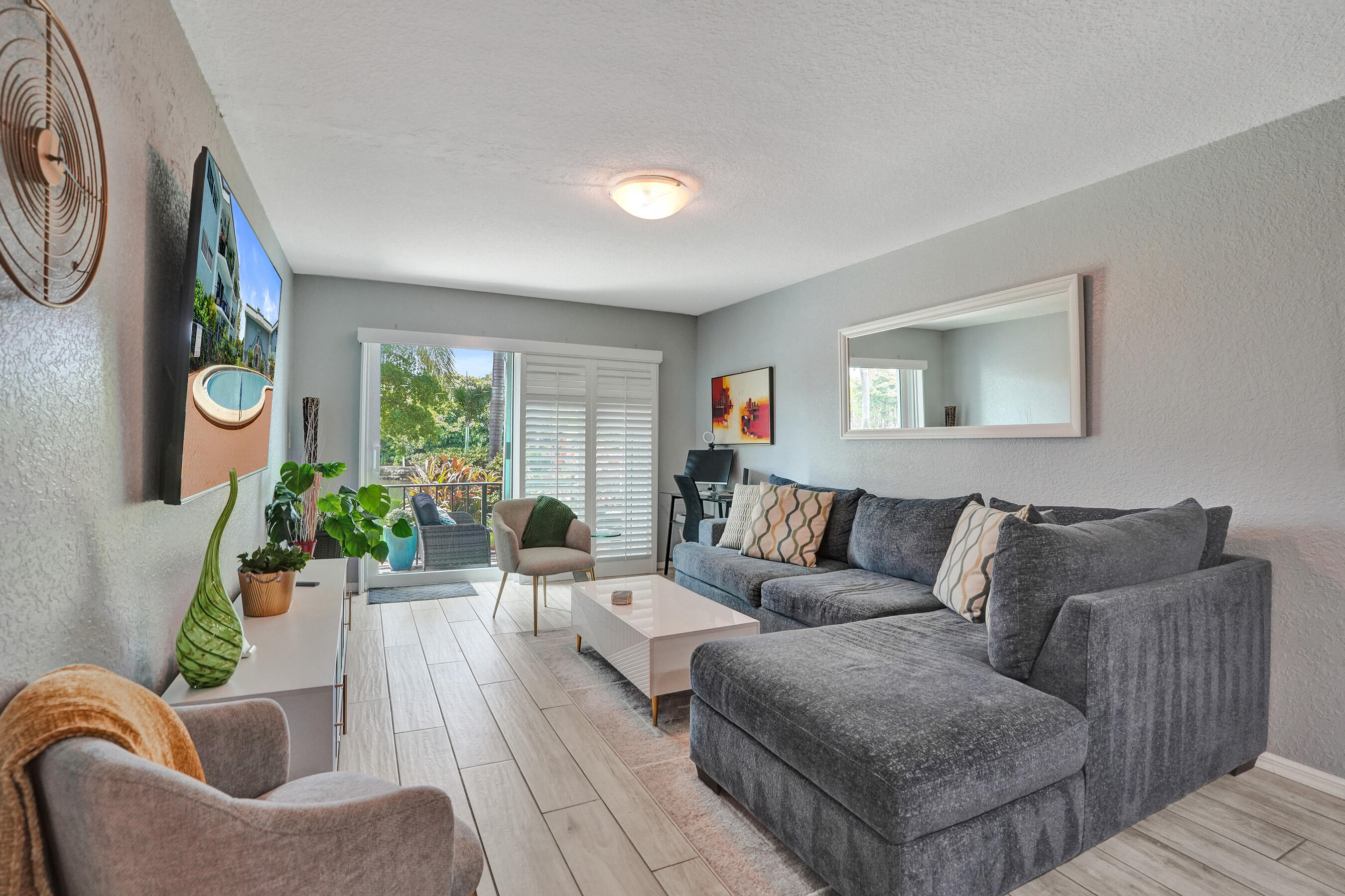 Wilton Manors photo 3