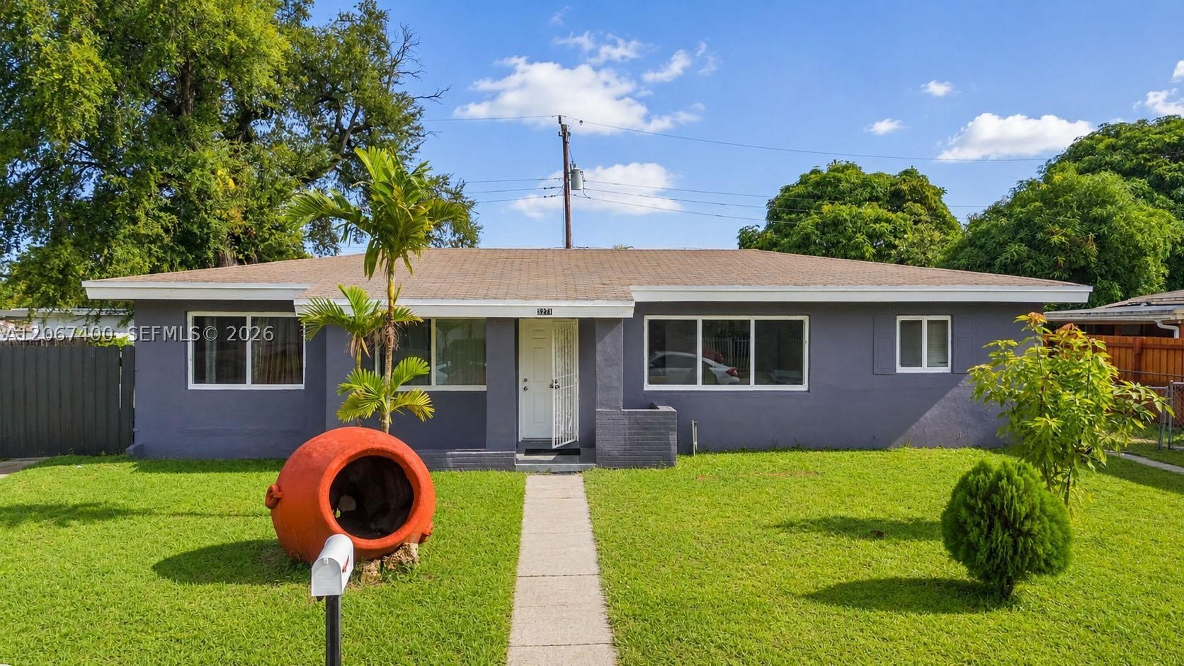 Miami Gardens photo 1