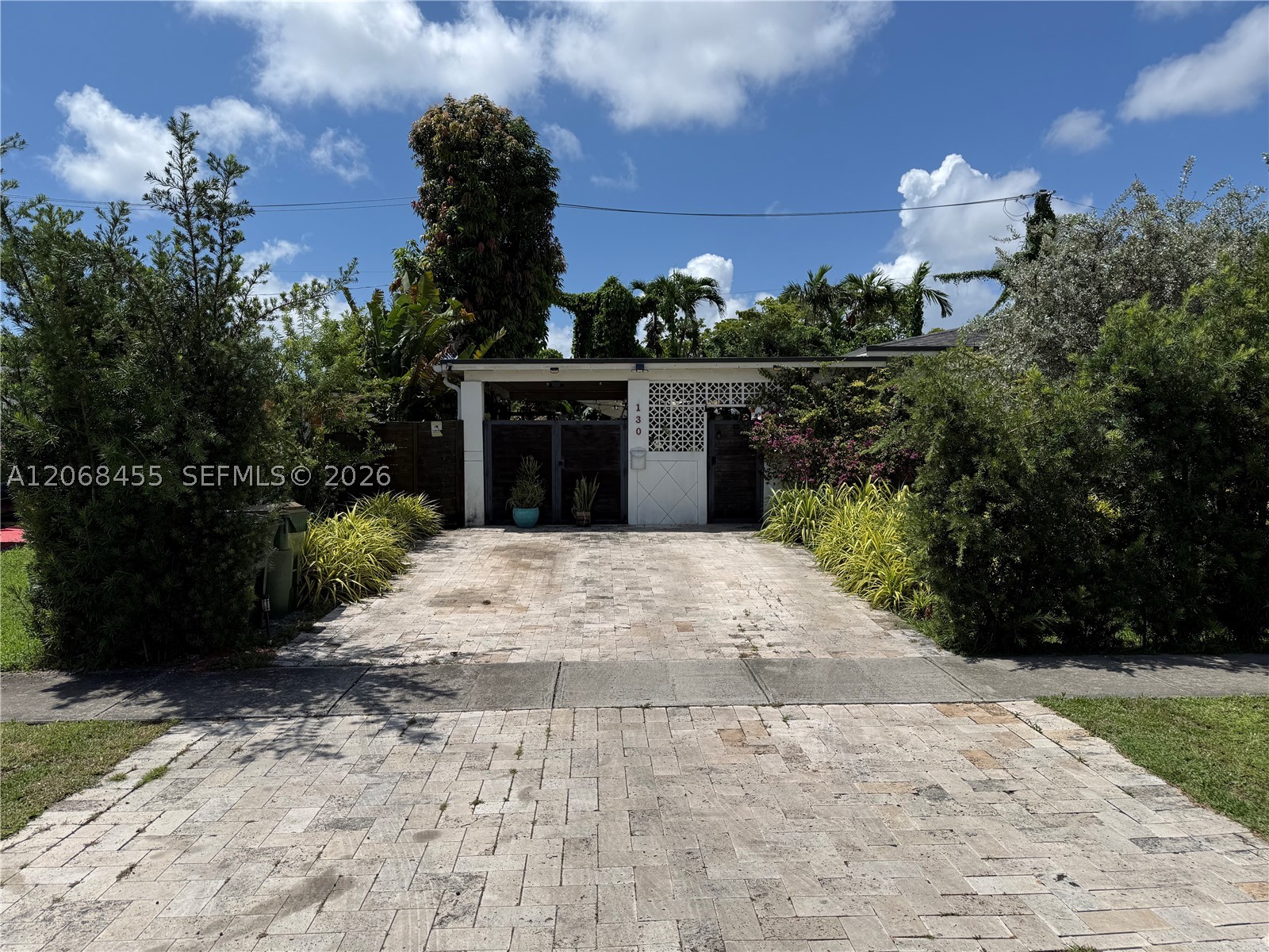 North Miami photo 1