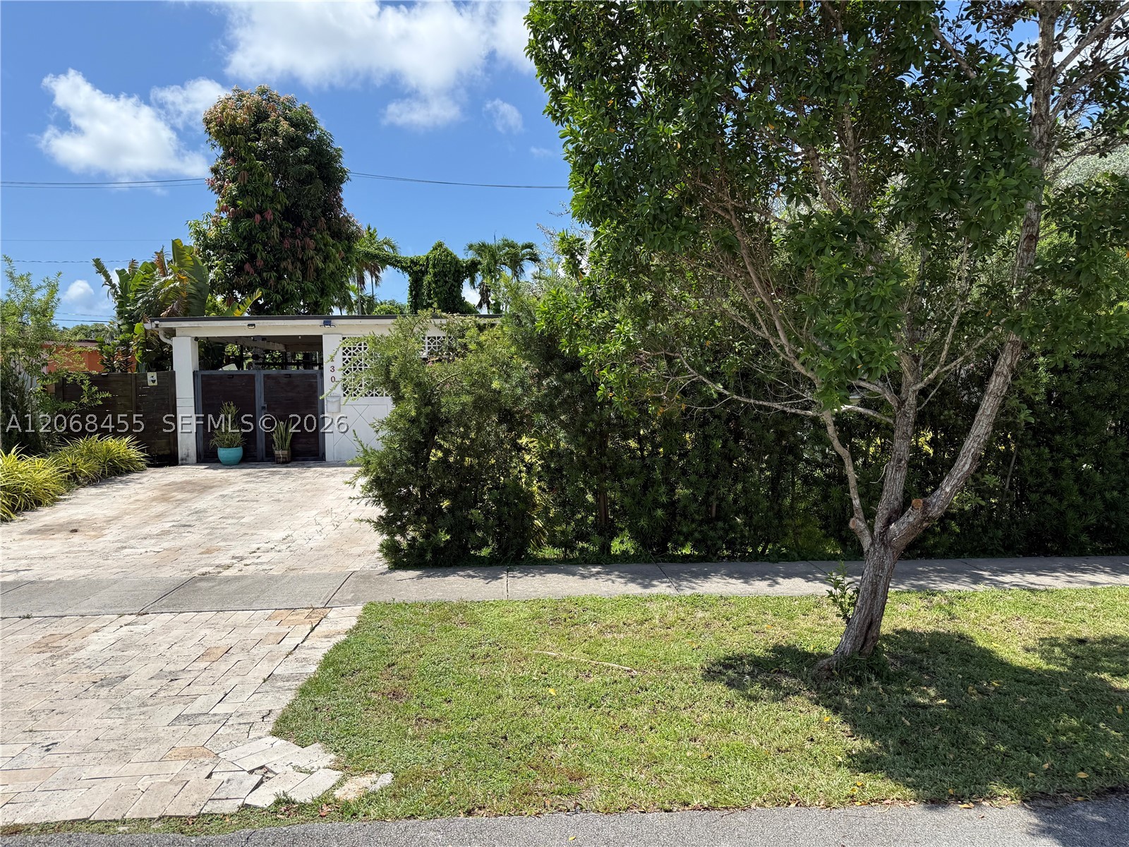 North Miami photo 2