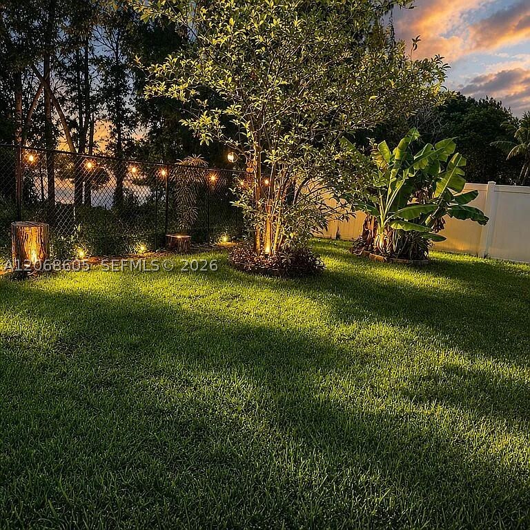 Miramar photo 3