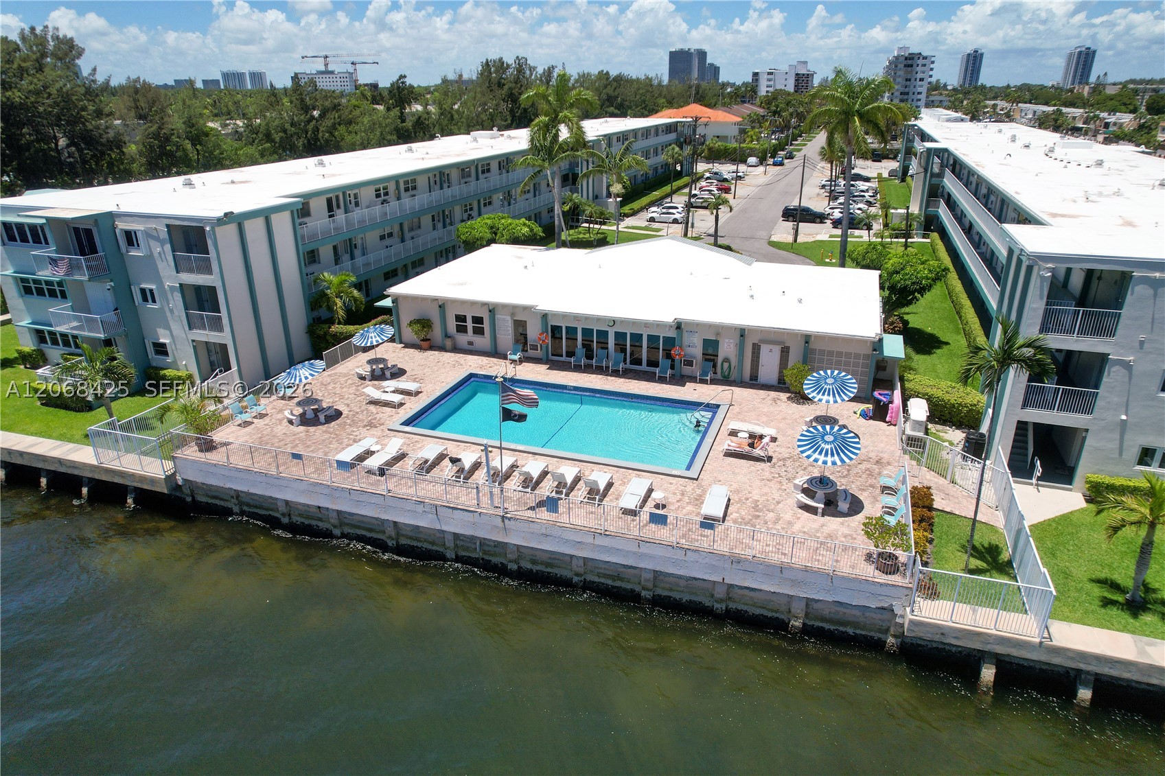North Miami Beach photo 5
