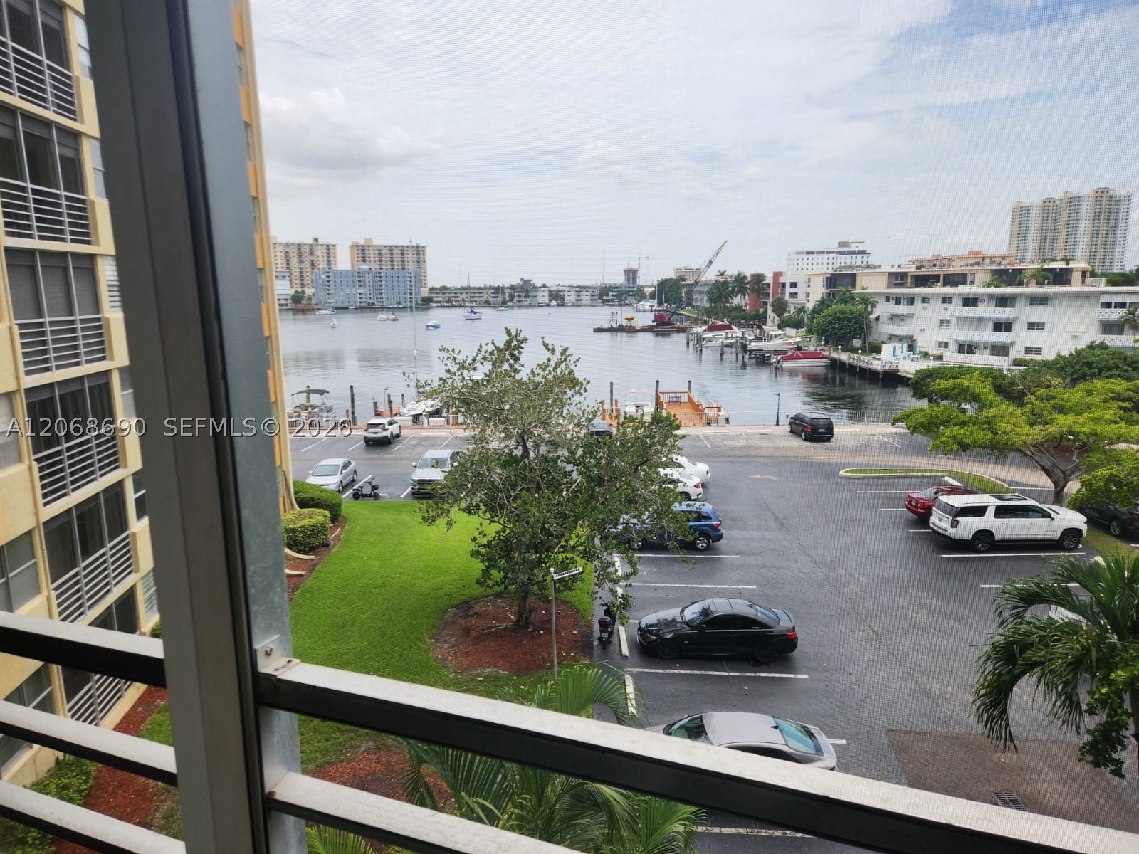 Hallandale Beach photo 1
