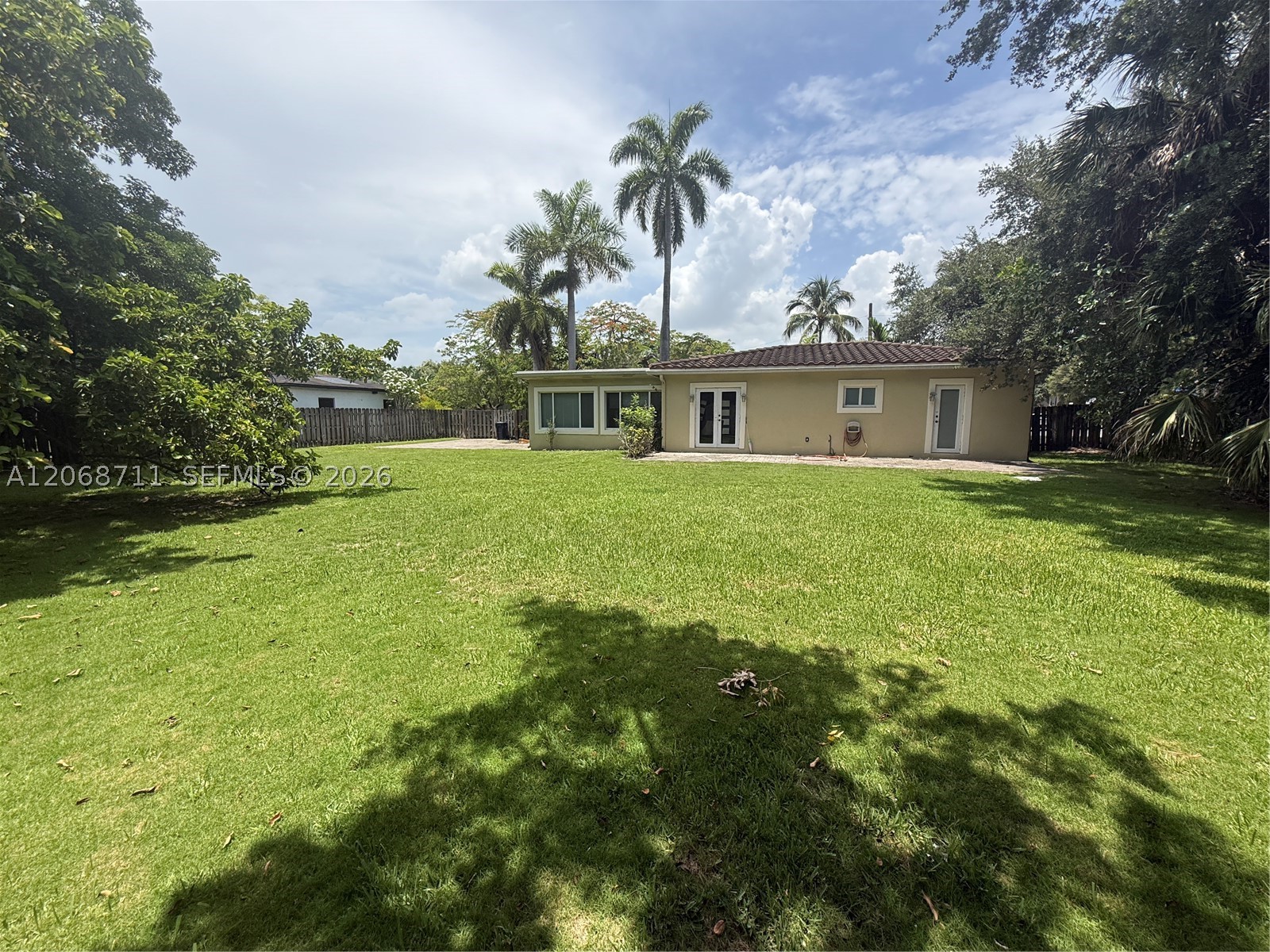 South Miami photo 3
