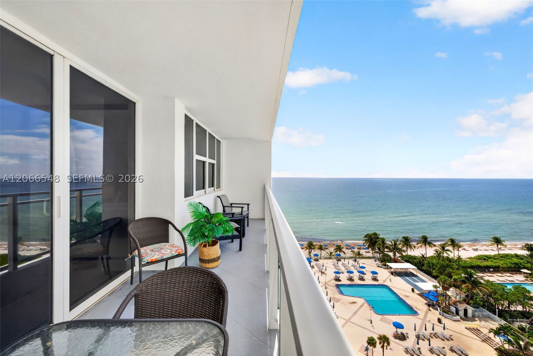 Hallandale Beach photo 3