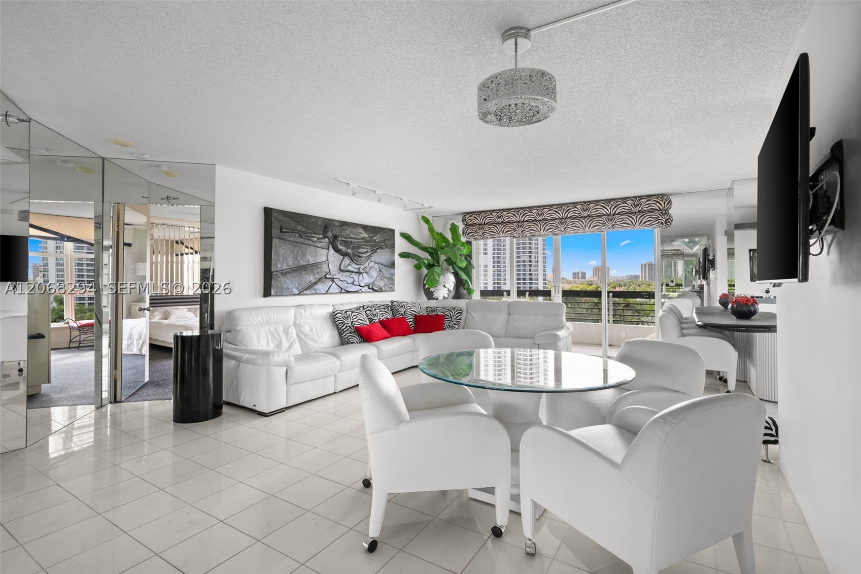 Aventura photo 5