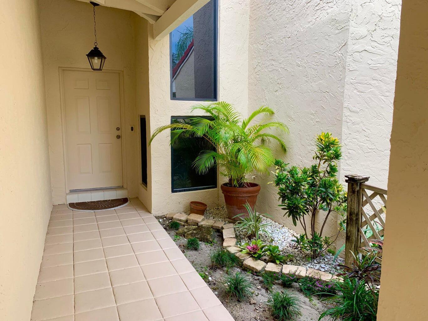 Palm Beach Gardens photo 2