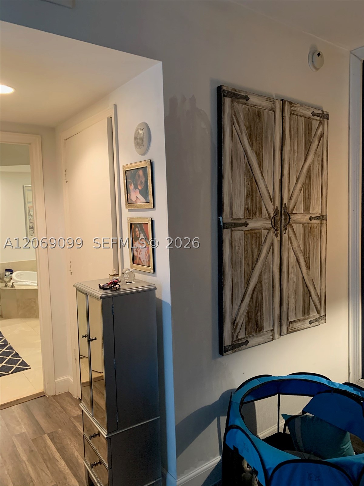 North Miami photo 2