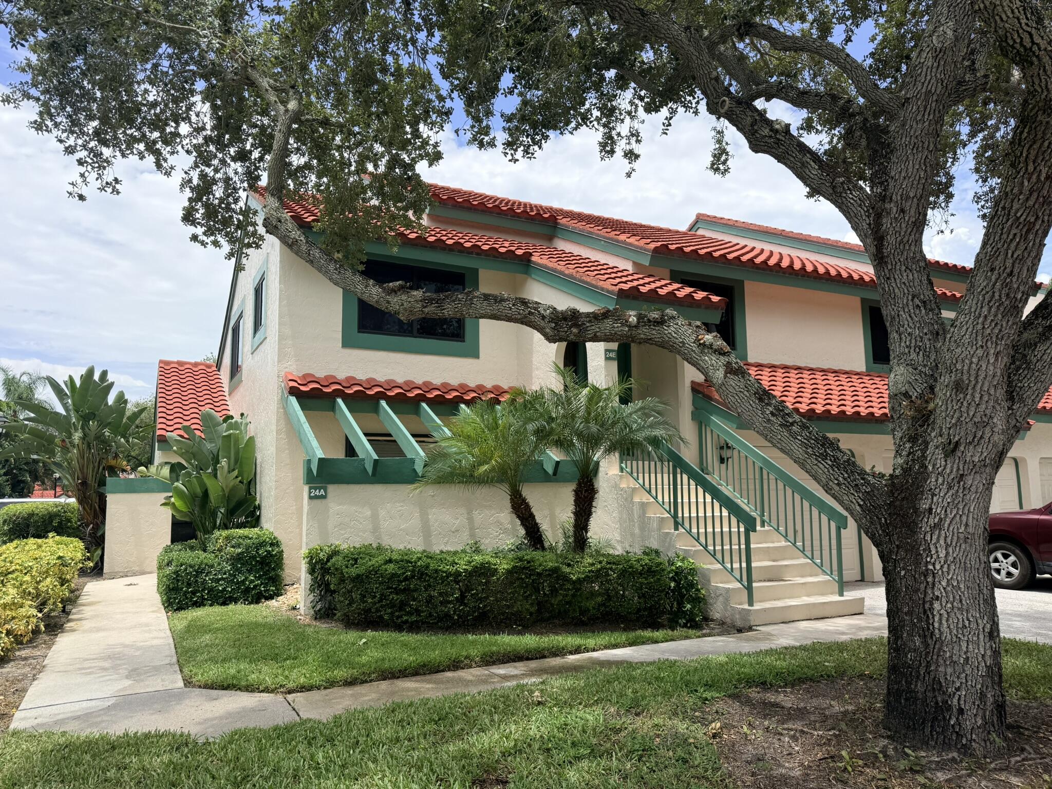 Palm Beach Gardens photo 2