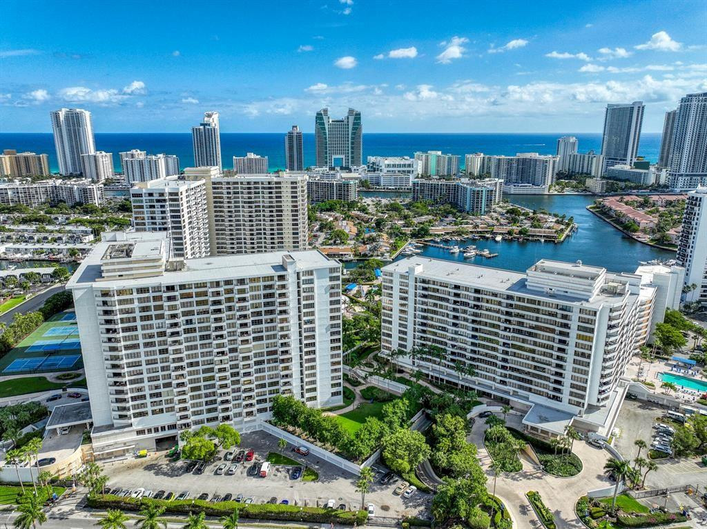 Hallandale Beach photo 1