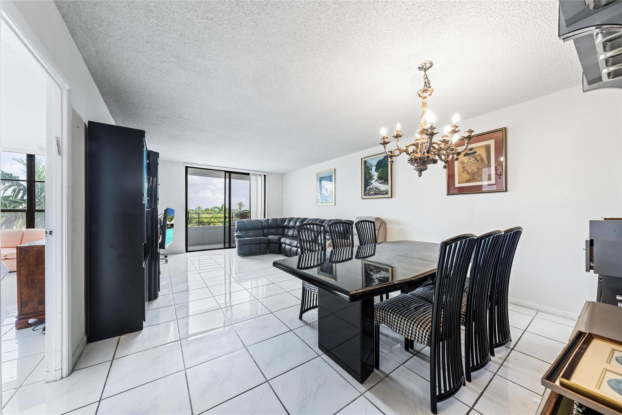 Hallandale Beach photo 4