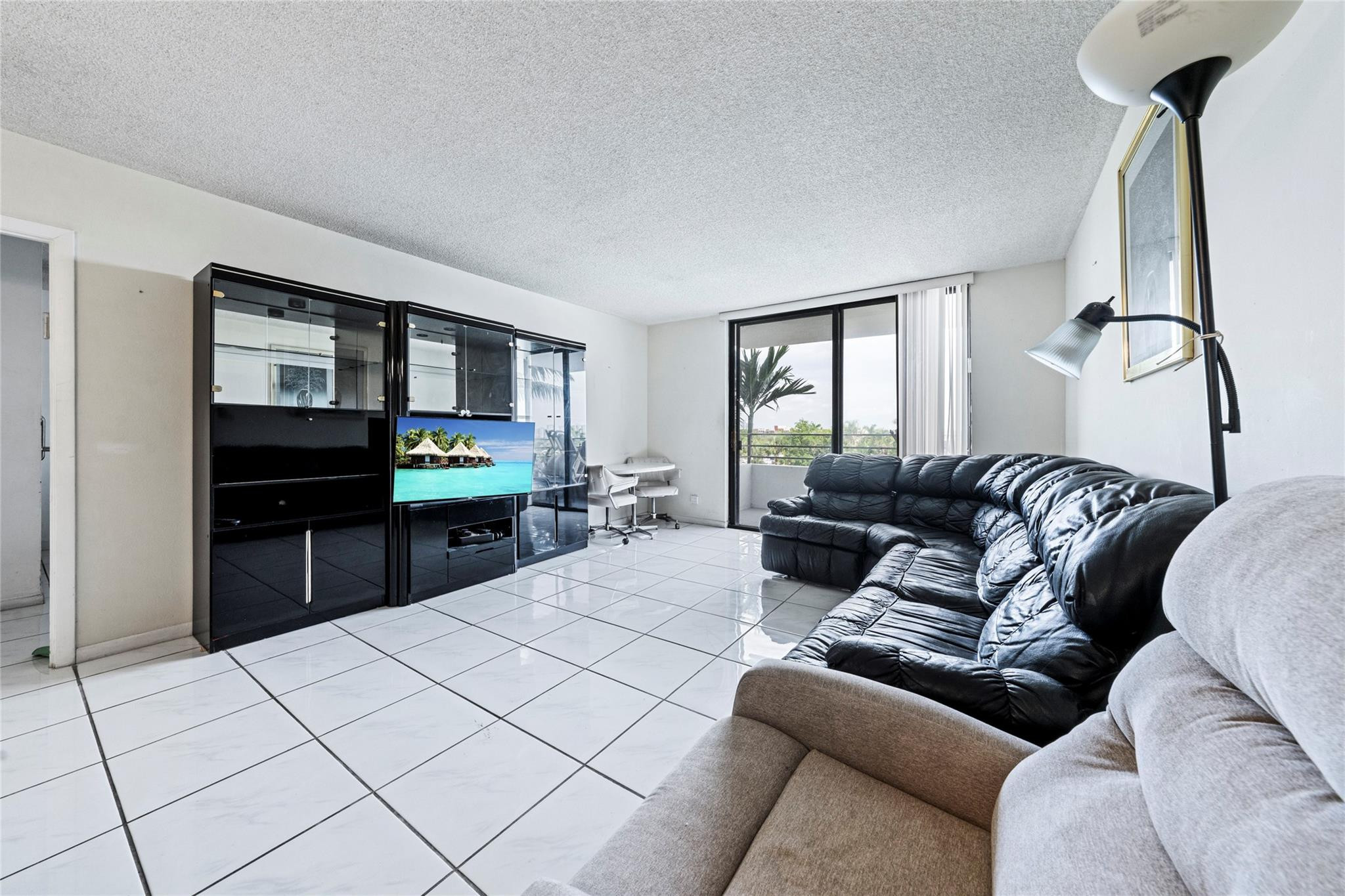 Hallandale Beach photo 5