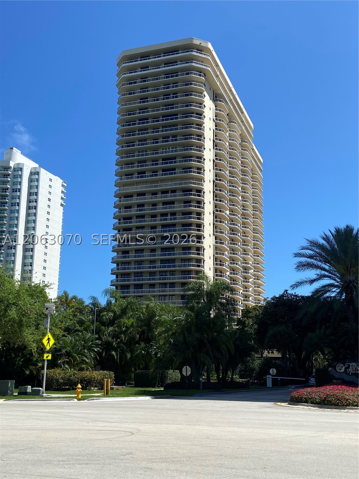 Aventura photo 1