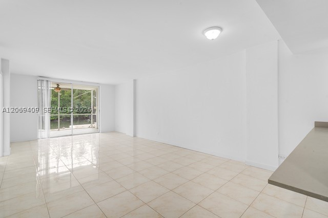 North Miami Beach photo 2