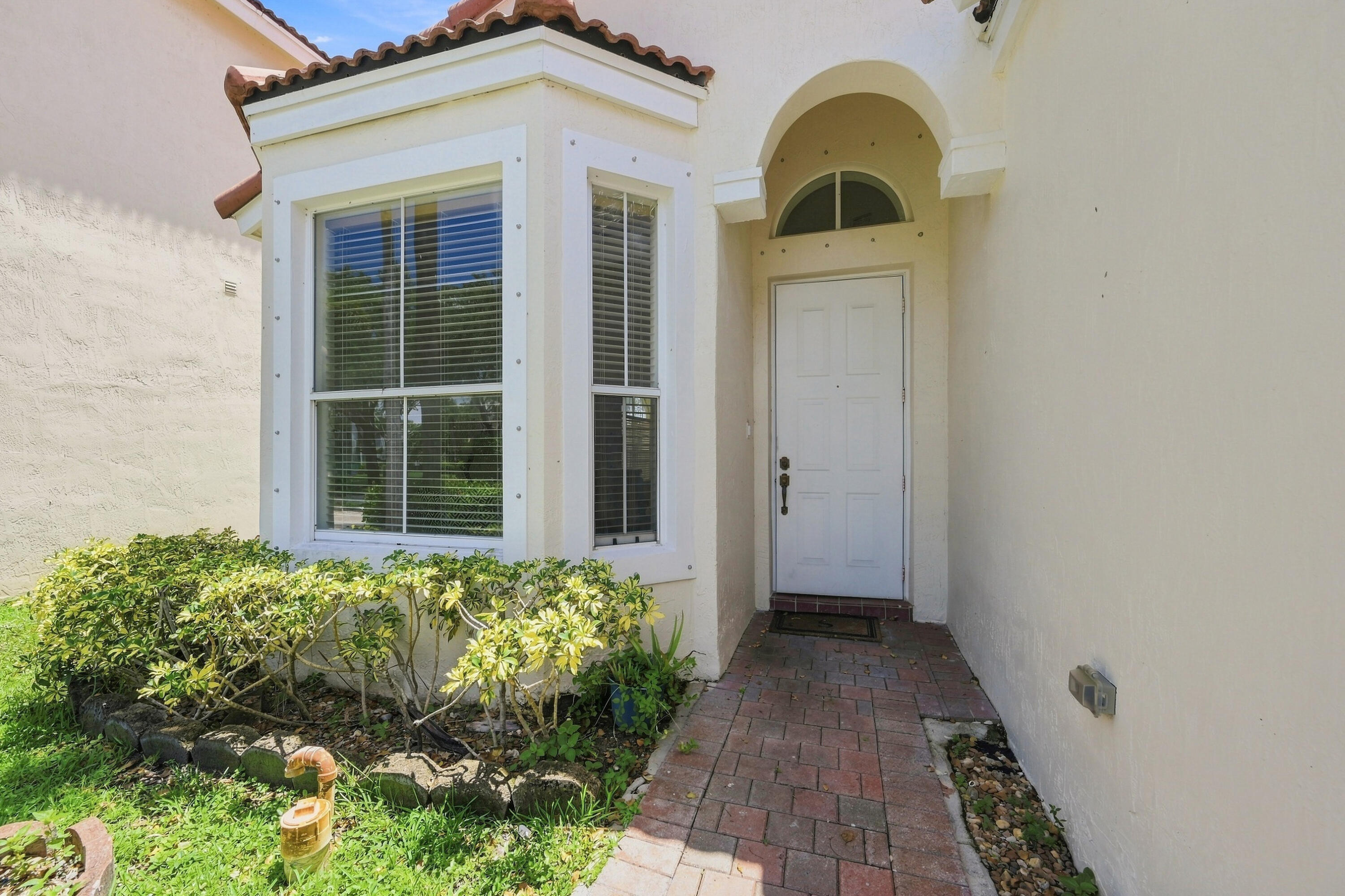 Pembroke Pines photo 5