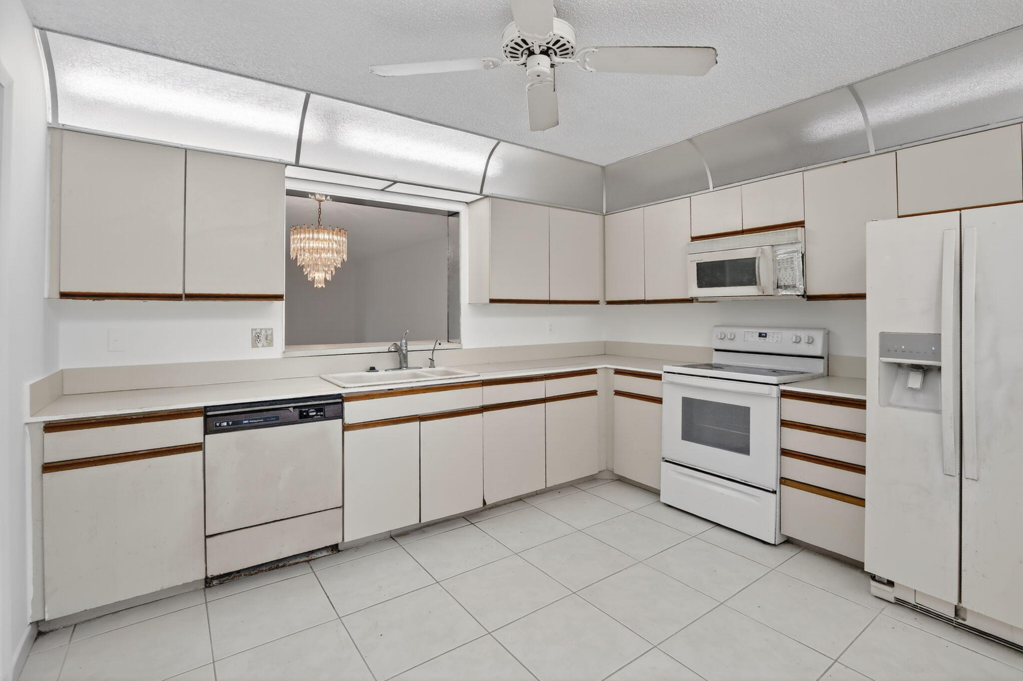 Pembroke Pines photo 2