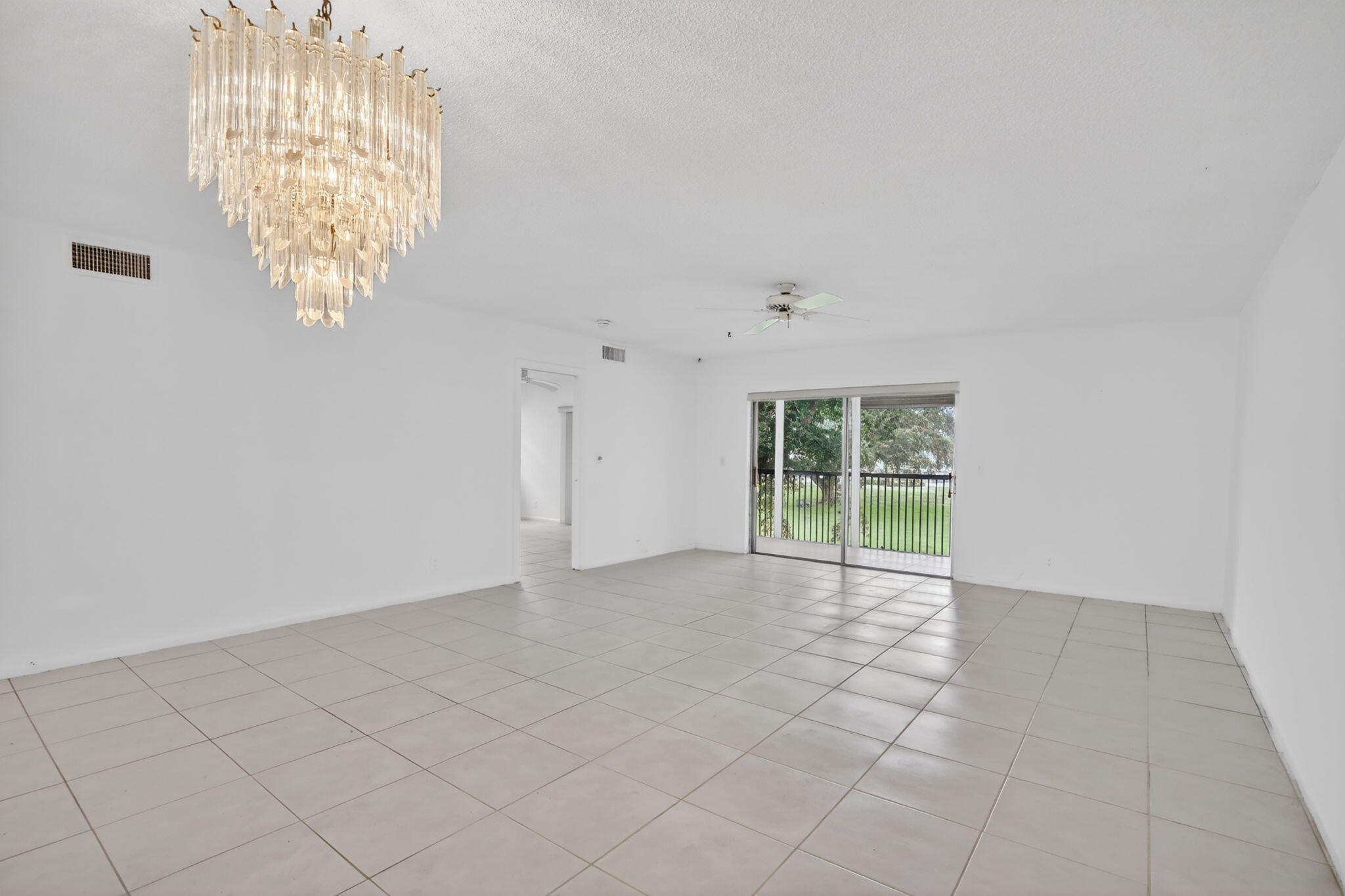 Pembroke Pines photo 4