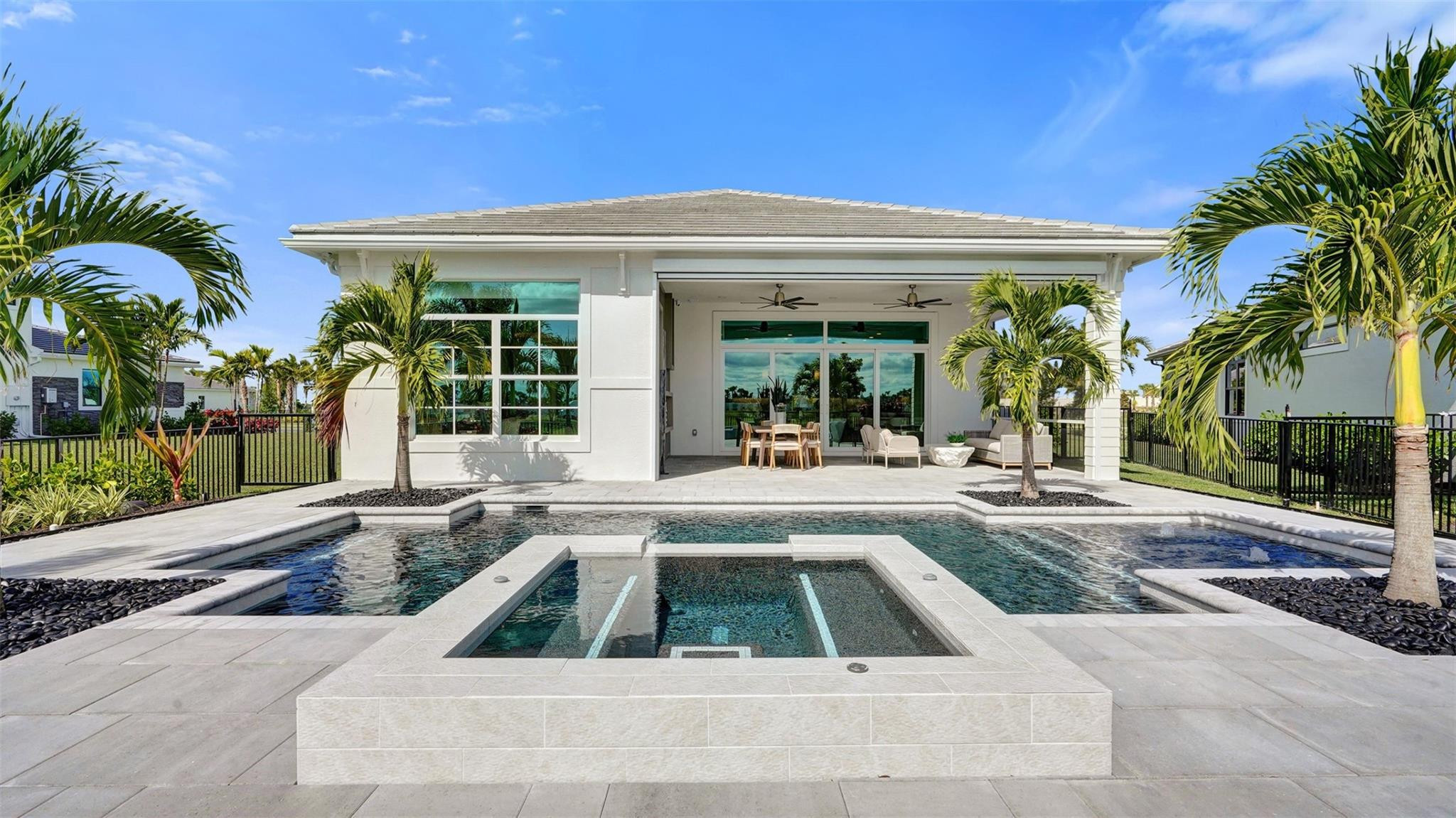 Palm Beach Gardens photo 2