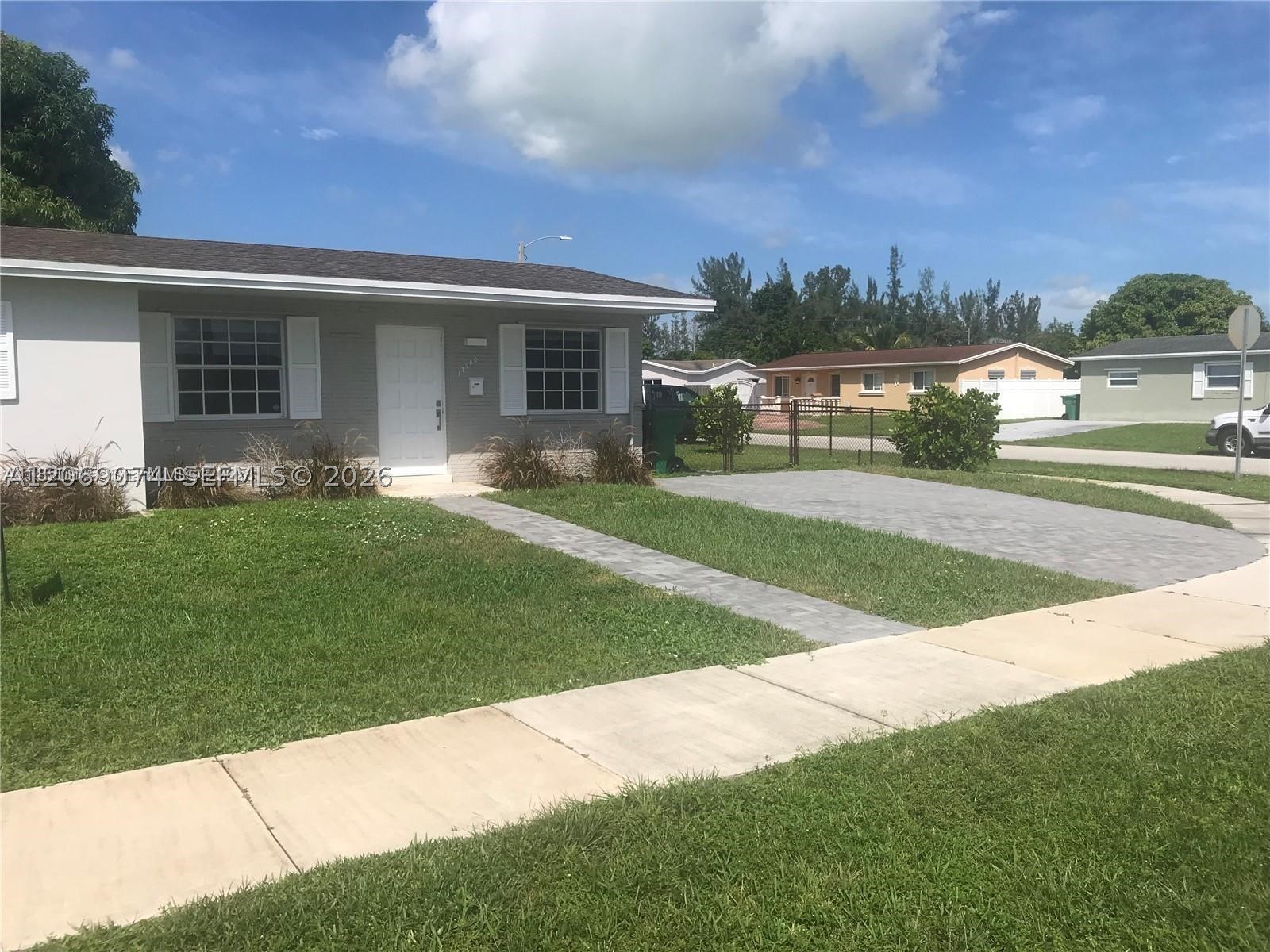 Hialeah photo 4