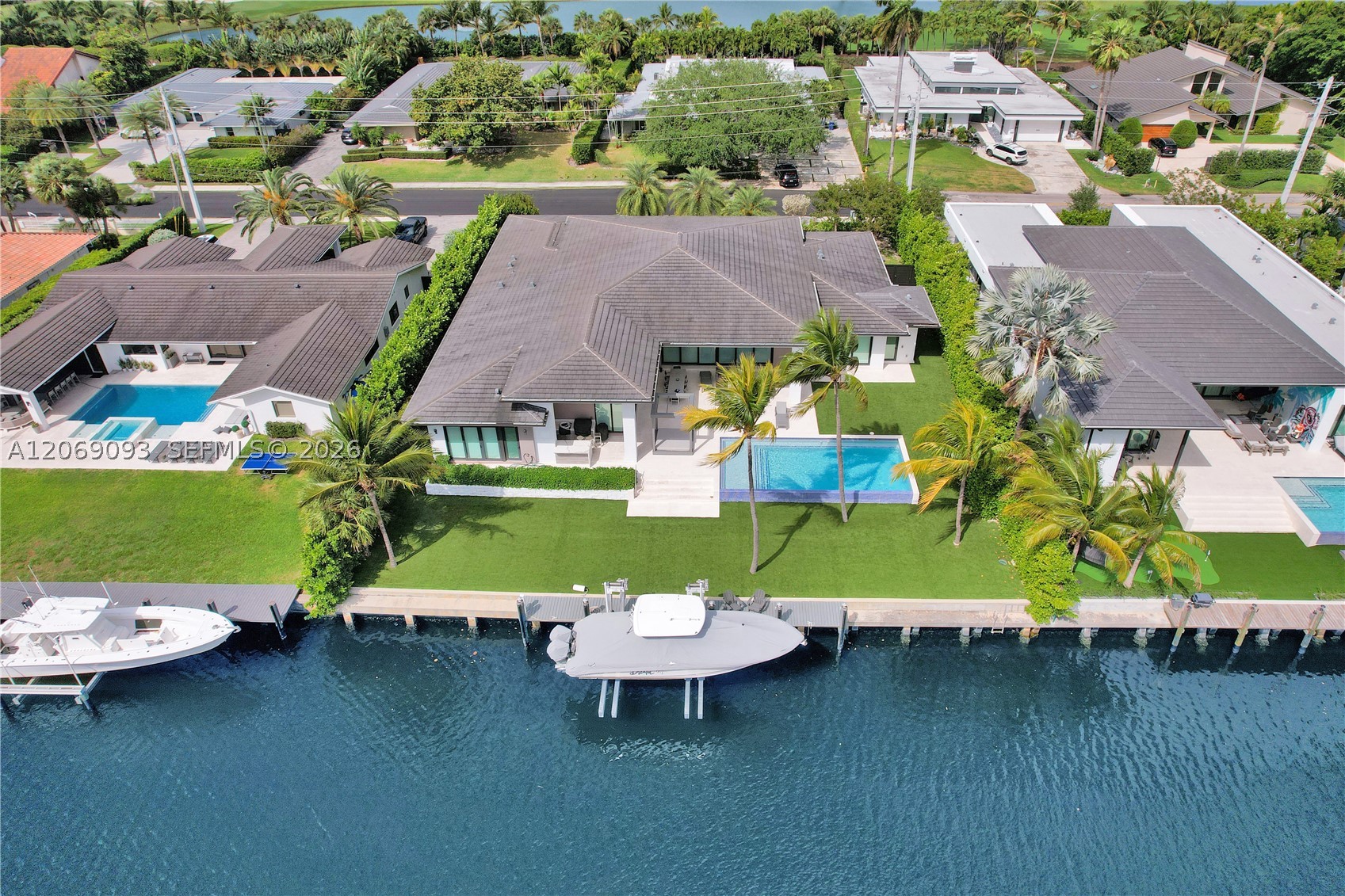 Hallandale Beach photo 3