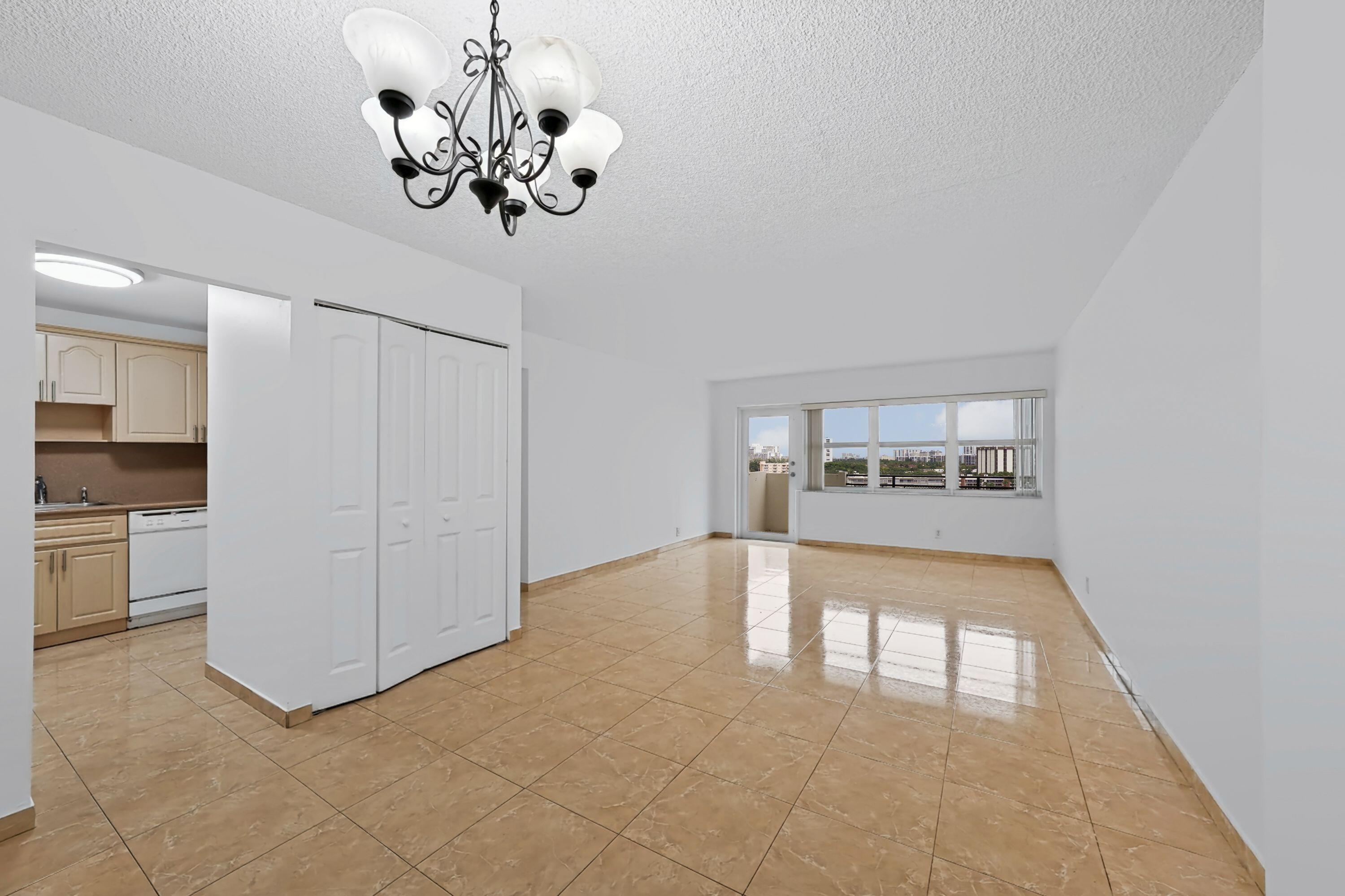 Hallandale Beach photo 3