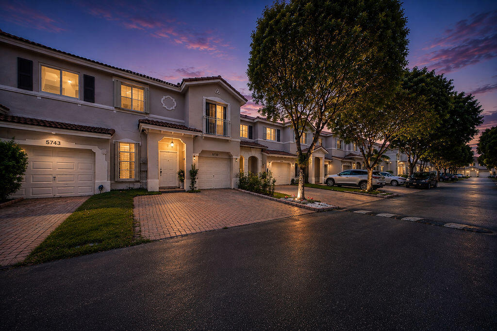 Doral photo 2