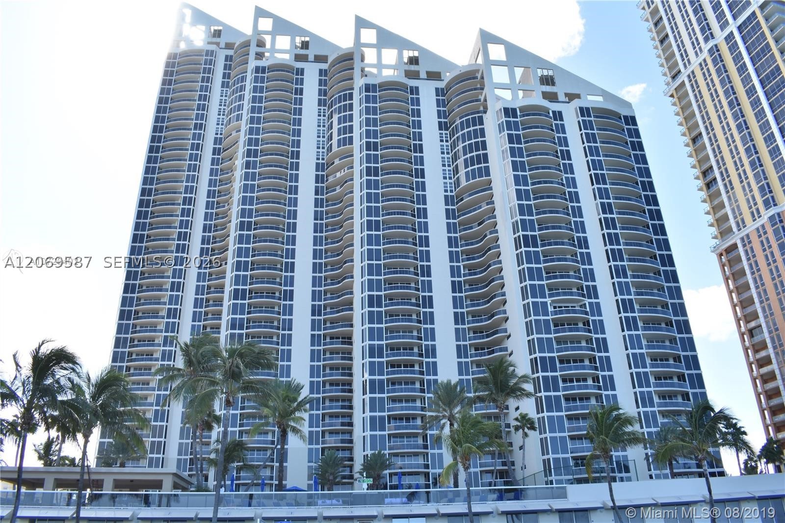 Sunny Isles Beach photo 2