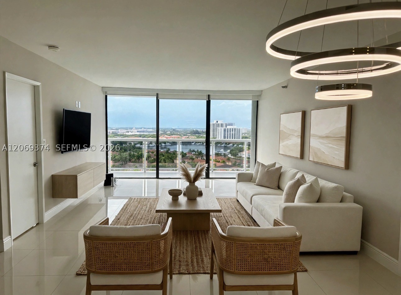Aventura photo 1