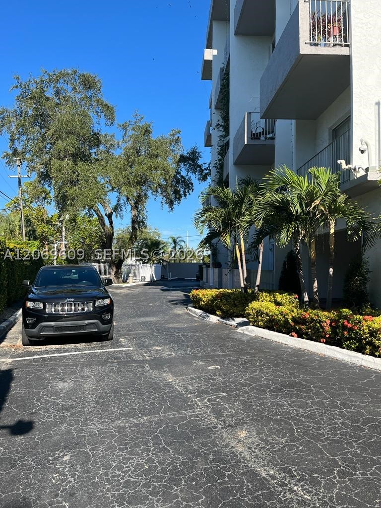 North Miami photo 2
