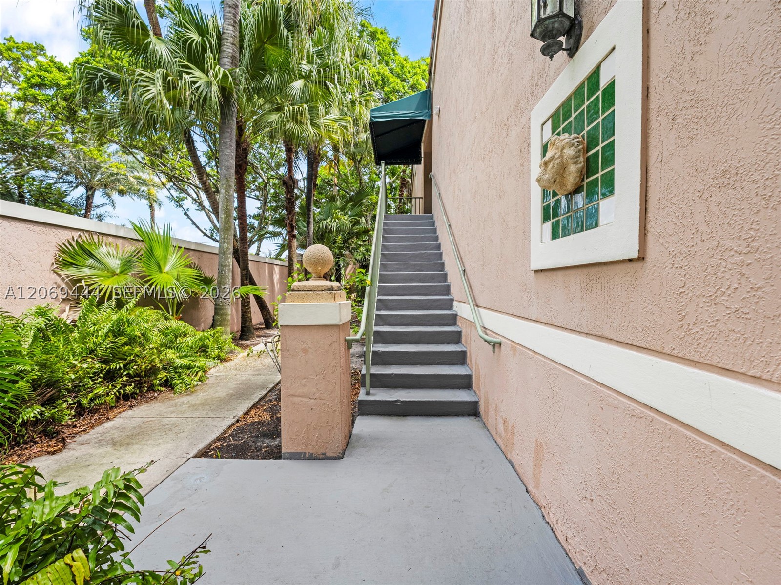 Miramar photo 4