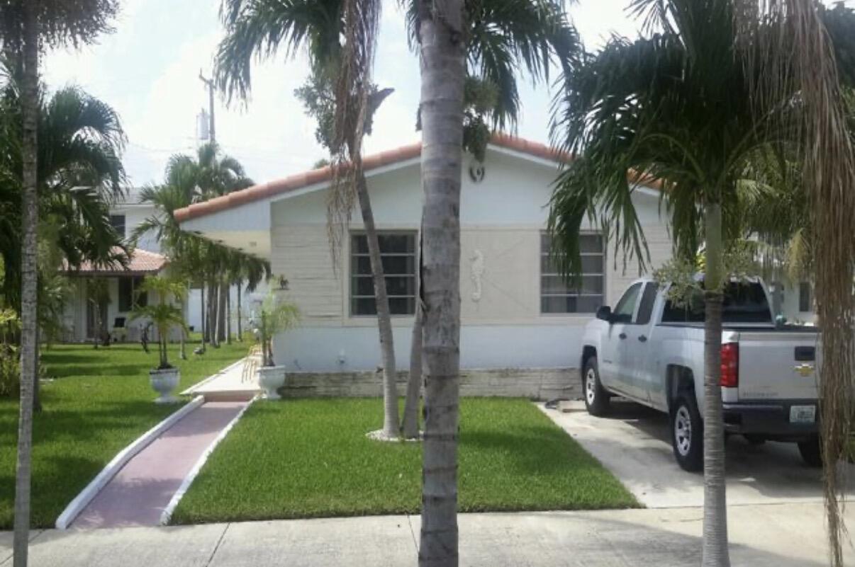 Hallandale Beach photo 5