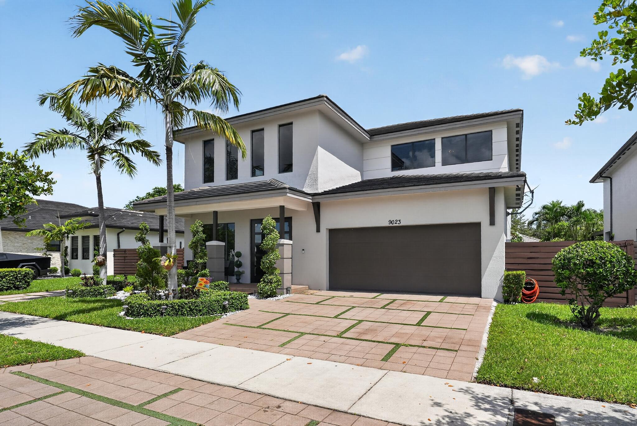 Miami Lakes photo 2