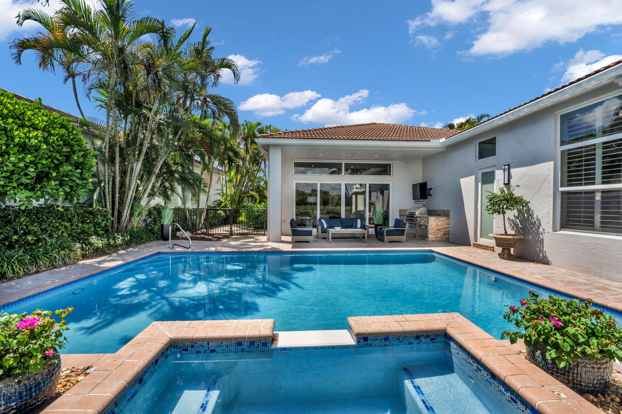Palm Beach Gardens photo 3