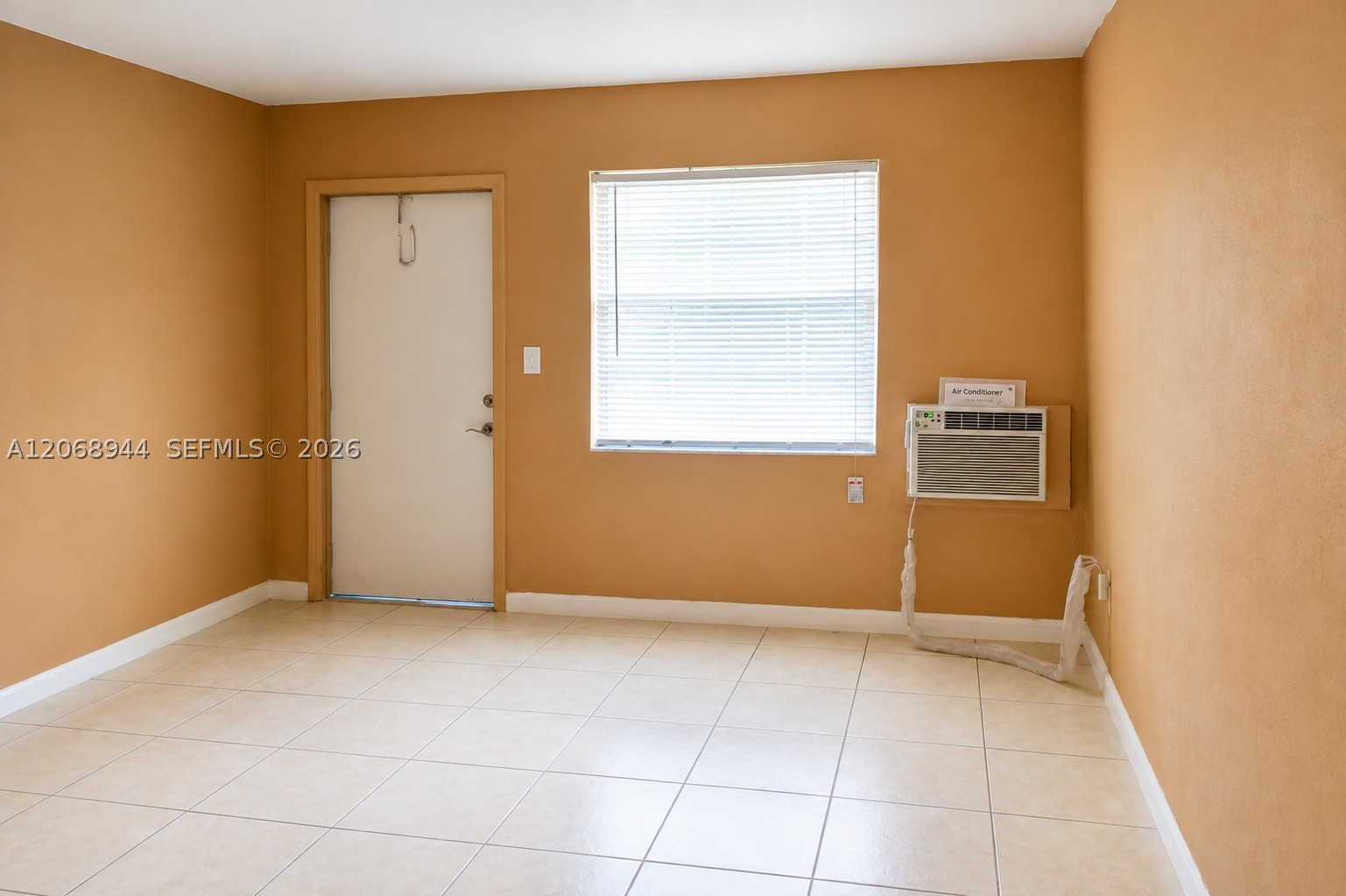 Hallandale Beach photo 3