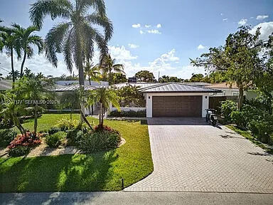 Wilton Manors photo 2