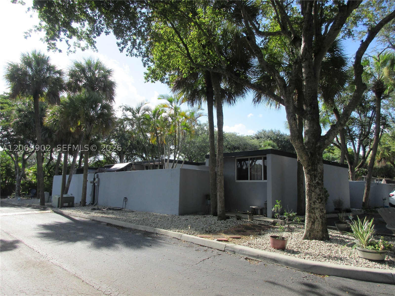 Miami Lakes photo 3