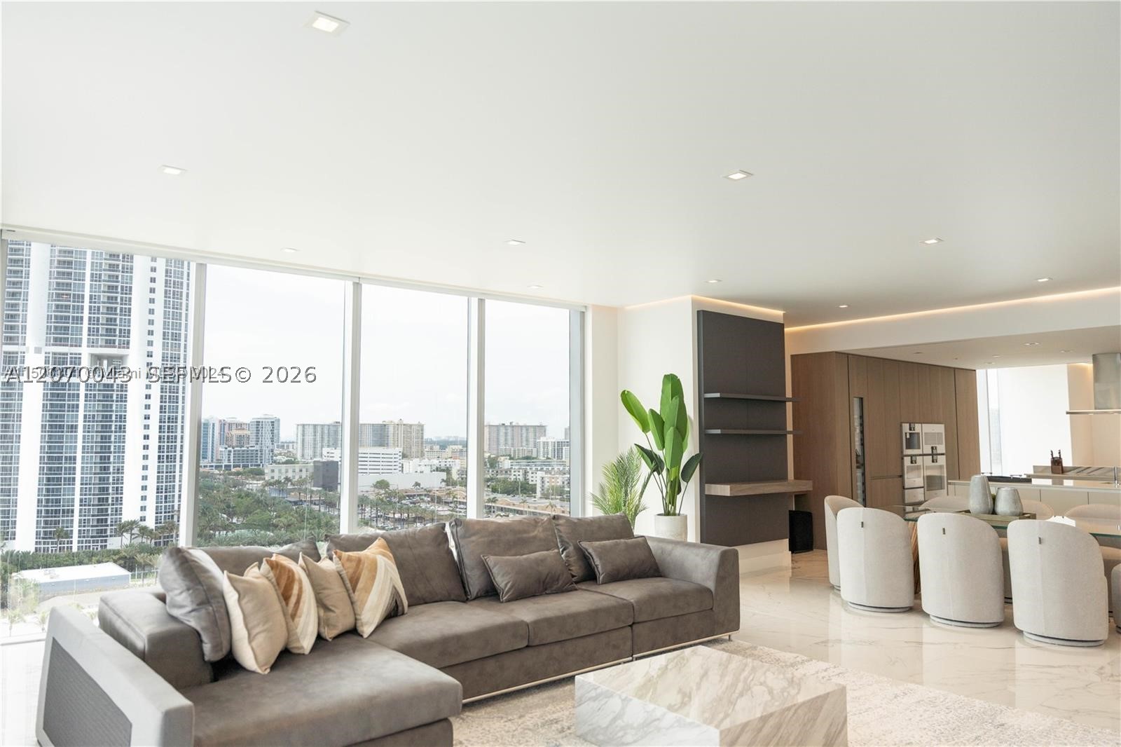 Sunny Isles Beach photo 2
