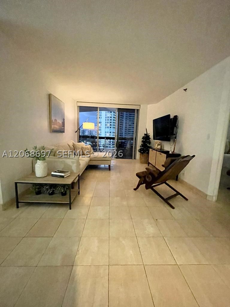 Aventura photo 1