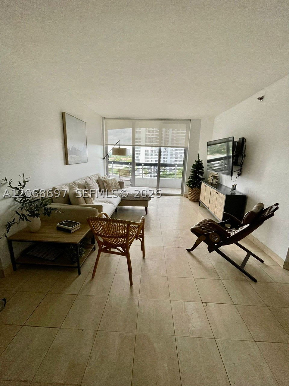 Aventura photo 3
