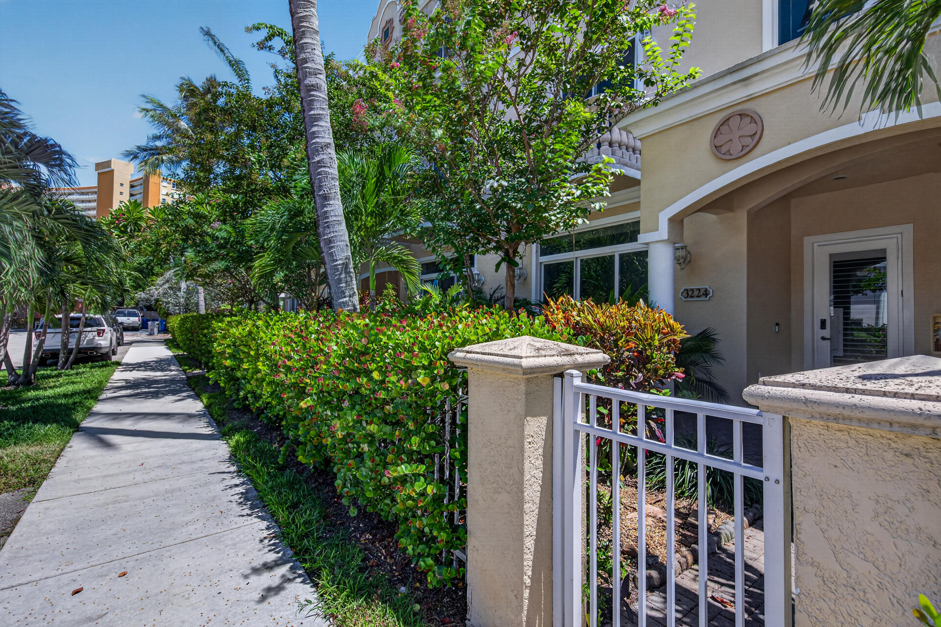 Pompano Beach photo 1